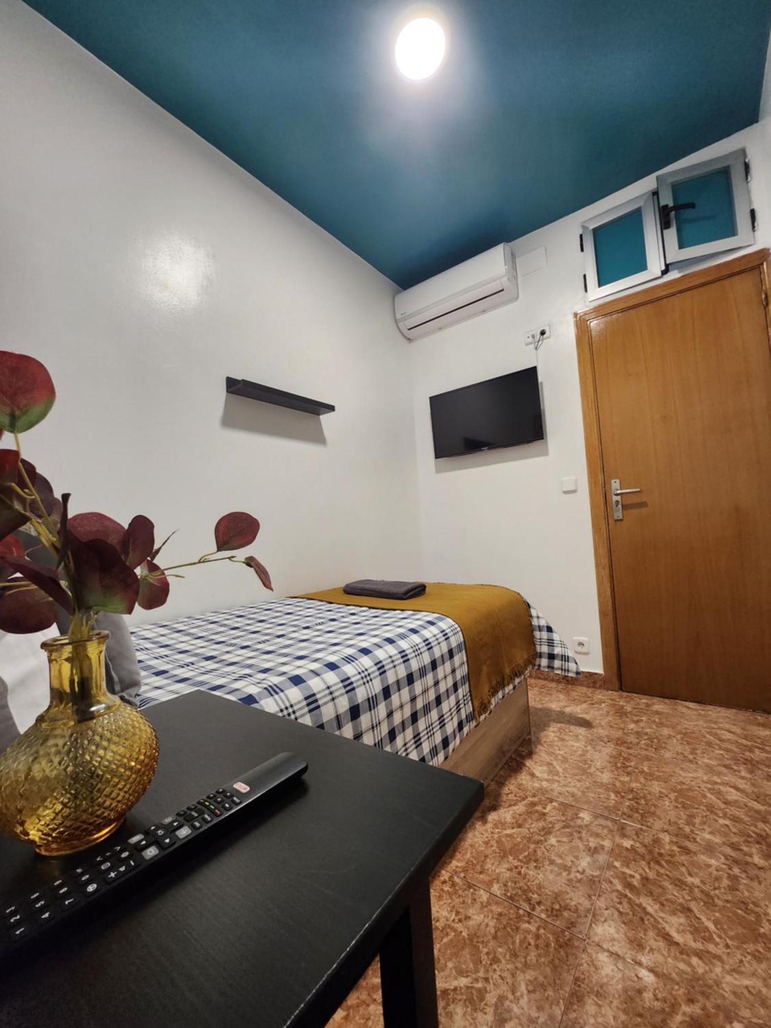 M-A Catrachos Rooms Madrid Exterior photo